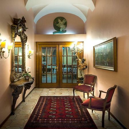 Easyrooms Dell'Angelo Локарно Екстериор снимка