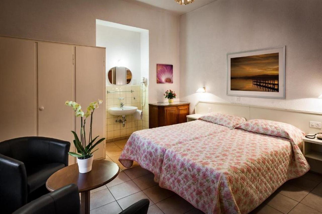 Easyrooms Dell'Angelo Локарно Екстериор снимка